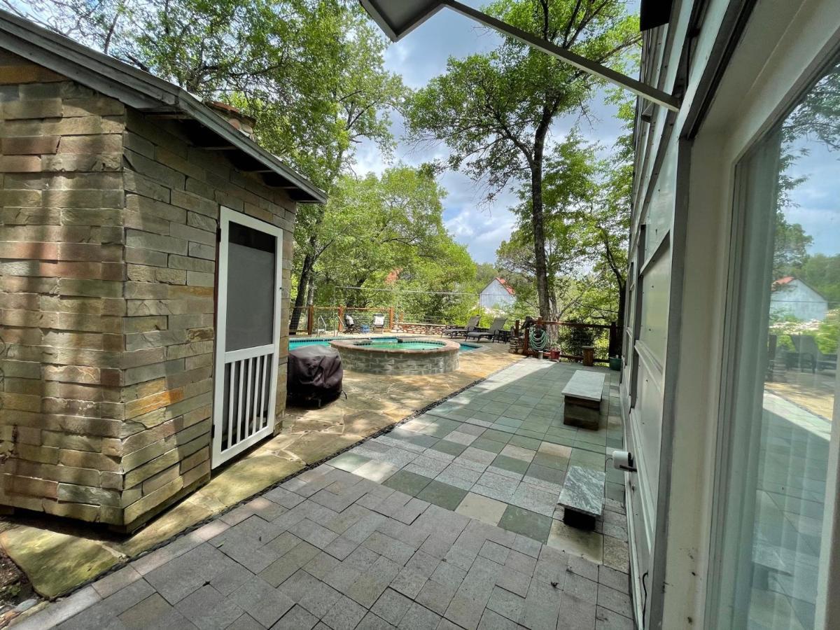 The Rivery Retreat, Choose From Luxury Guesthouse Cabin Or Suite In Lake Austin Hill Country Exterior photo